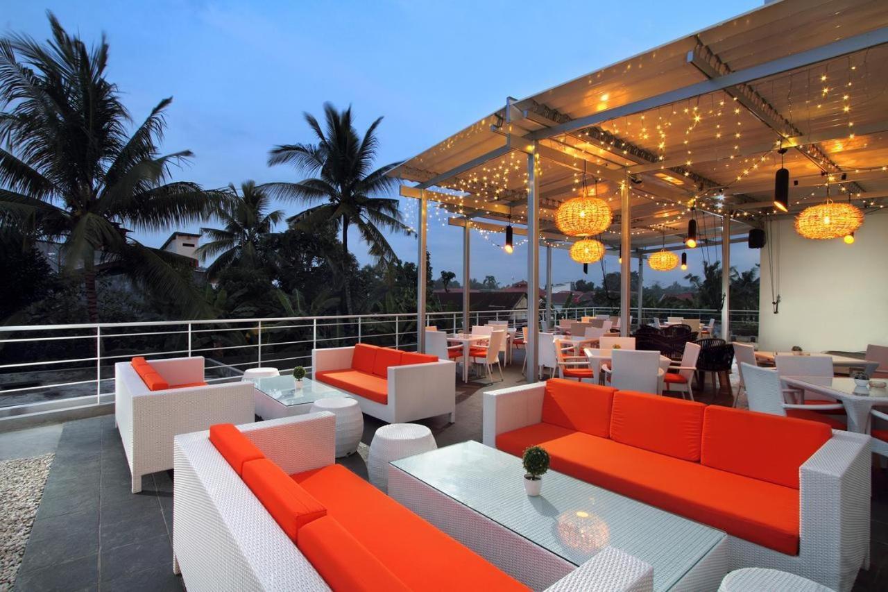 Helios Hotel & Convention Watampone المظهر الخارجي الصورة