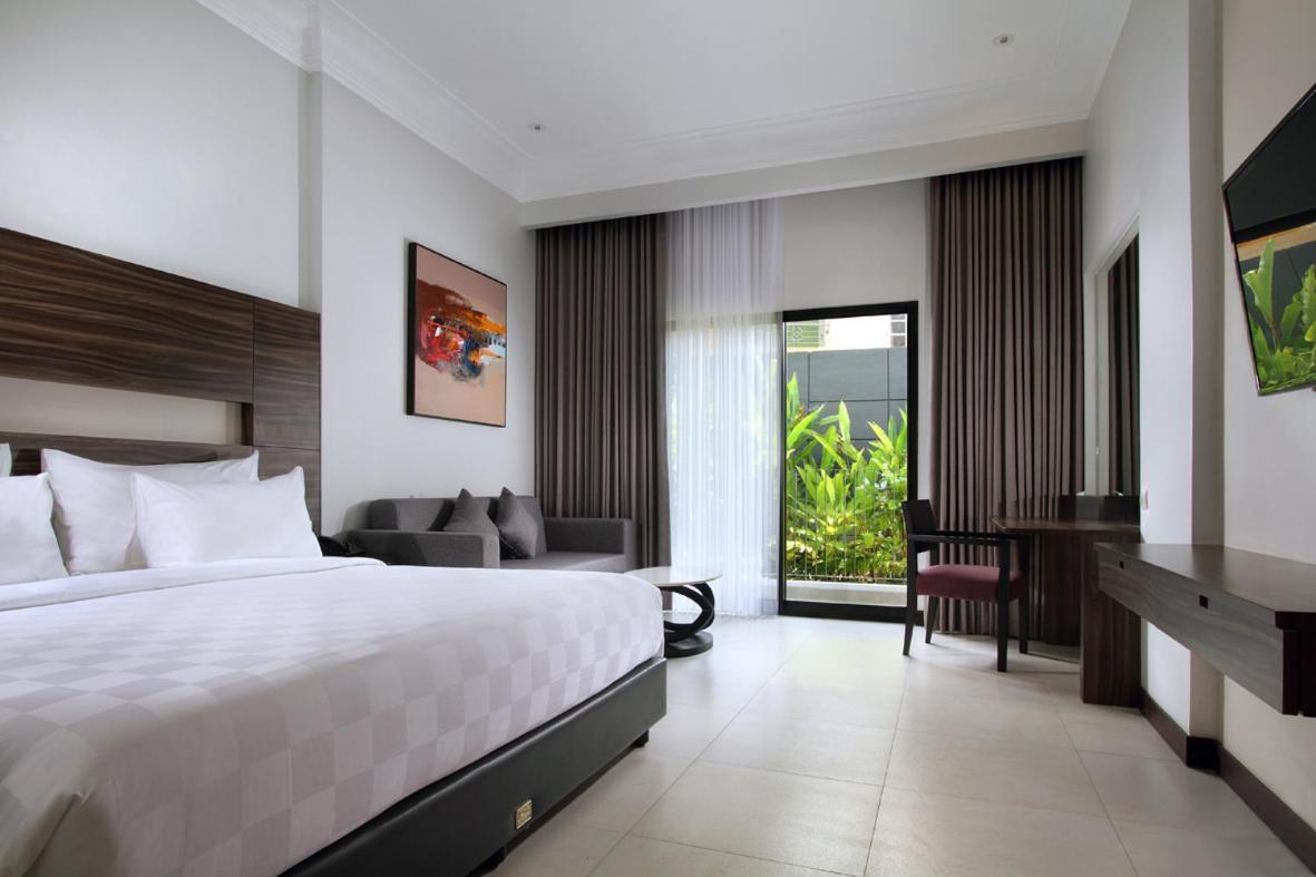 Helios Hotel & Convention Watampone المظهر الخارجي الصورة